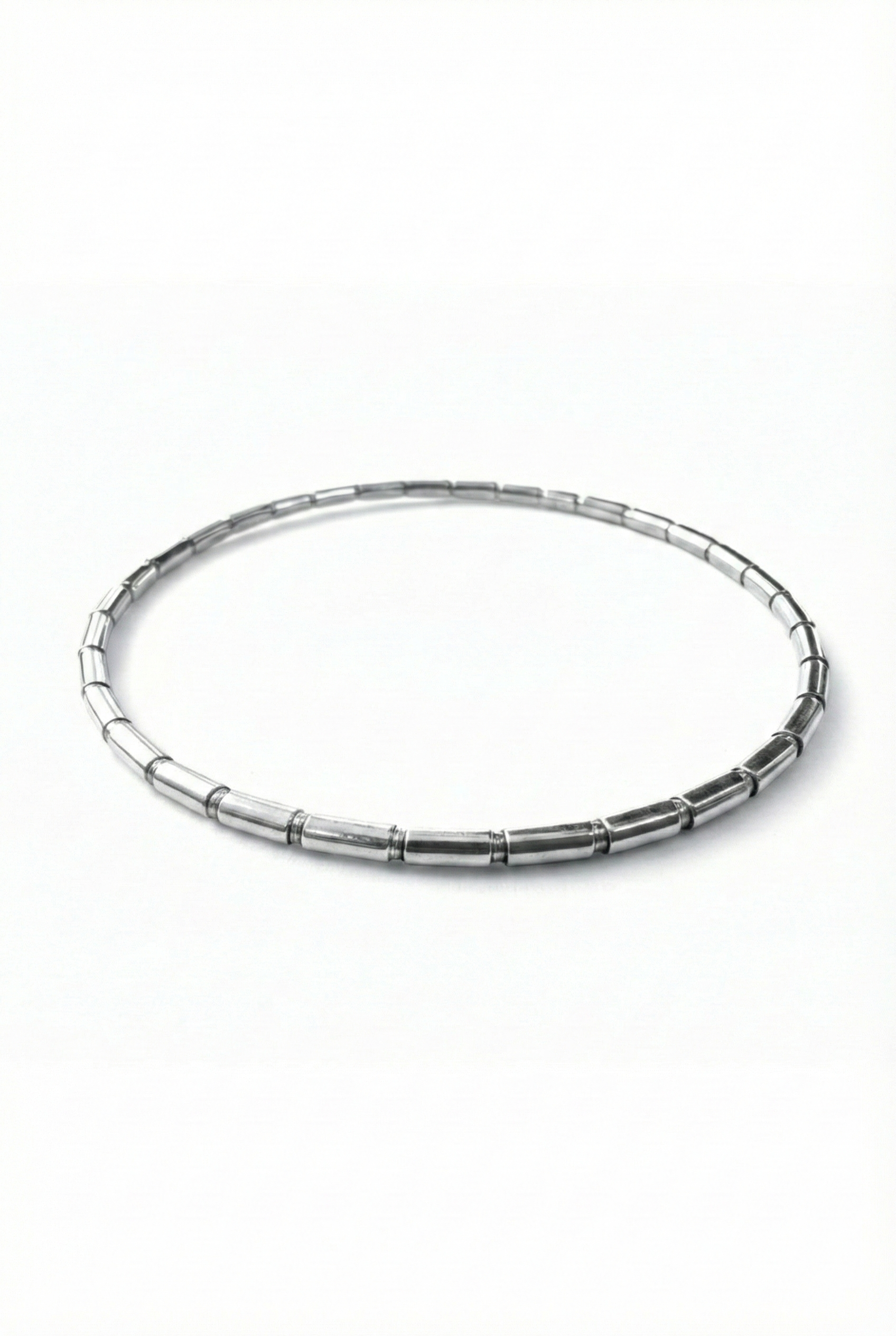The Linear Bangle